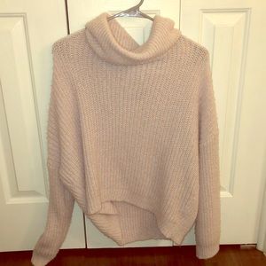 Light pink comfy sweater !!
